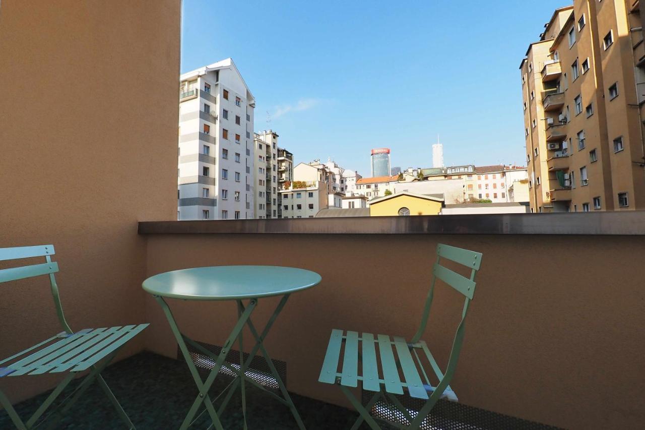 Mba24 Charming Suite Close To Metro Fieracitylife Milan Exterior photo